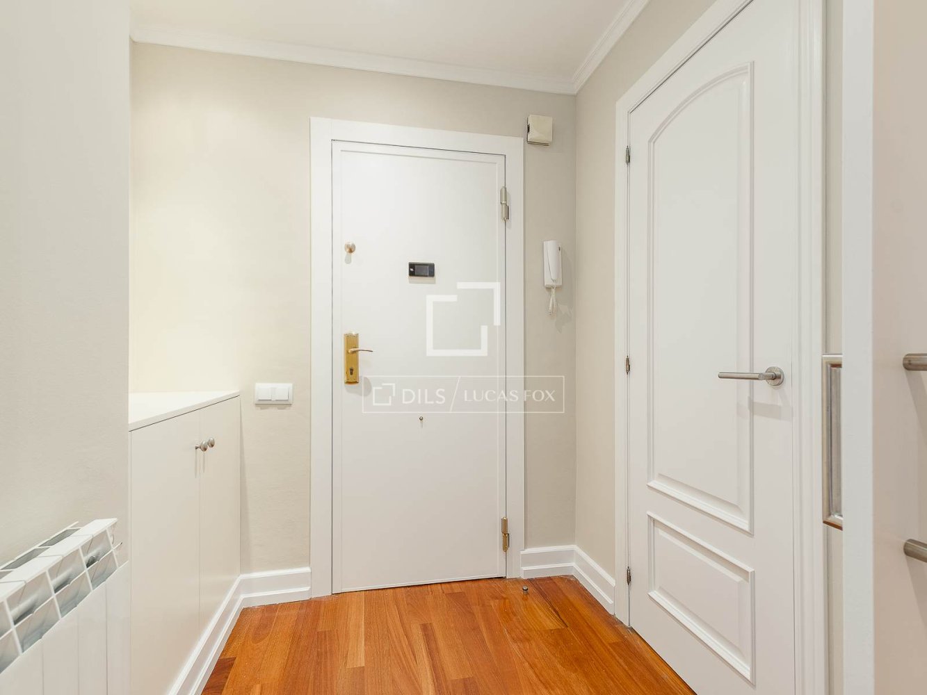 Apartment in Barcelona, Spain 4 bedrooms, 157 sq.m. No. 199176
