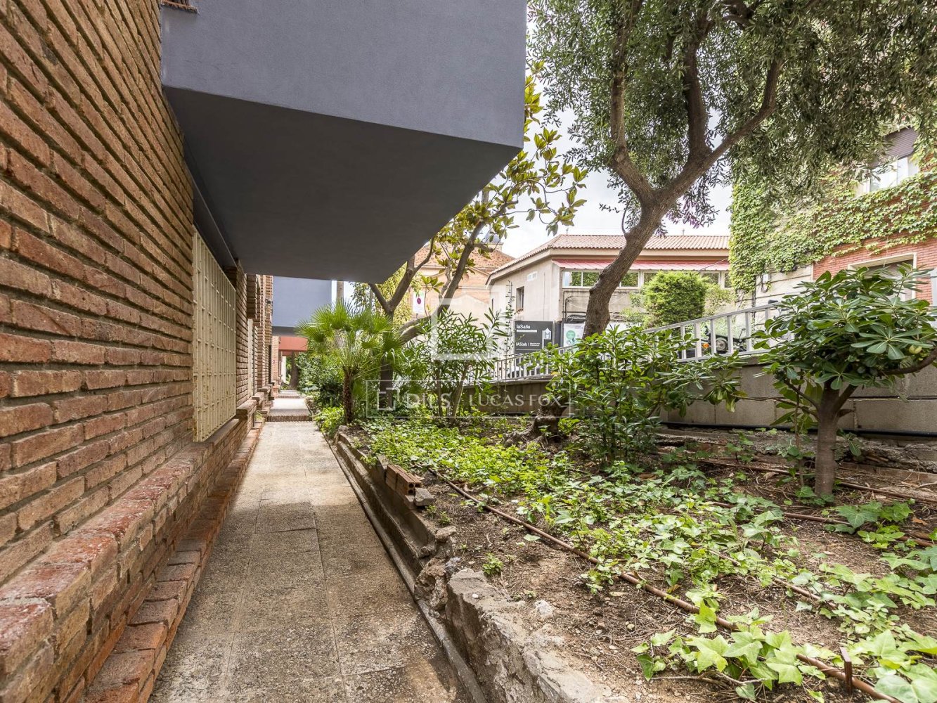 Apartment in Barcelona, Spain 4 bedrooms, 157 sq.m. No. 199176