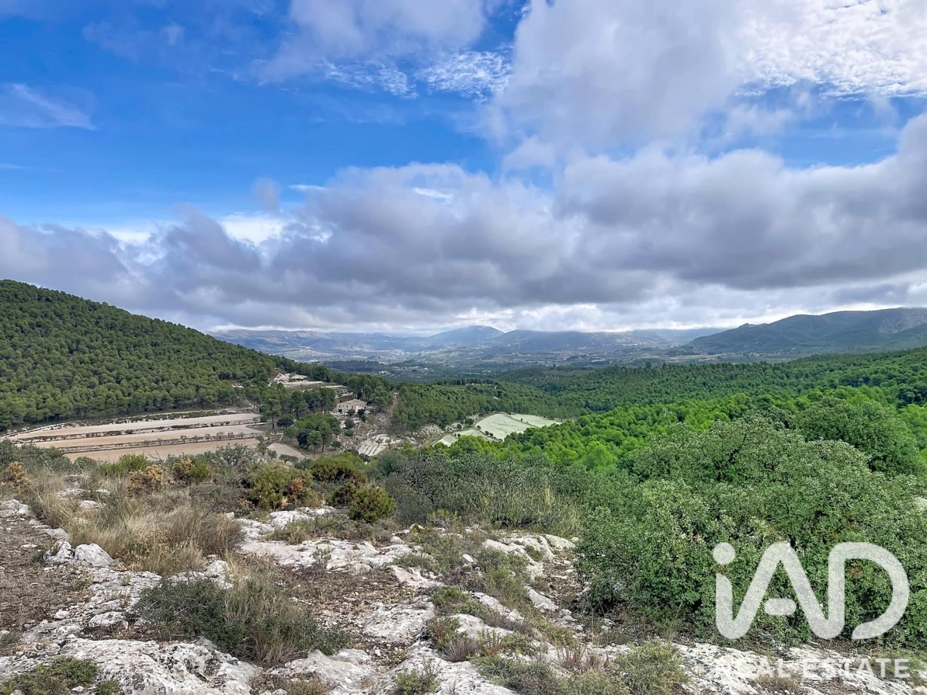 Tomt i Alcoy, Alicante, Spanien 2785000 kvm. Nr. 198598
