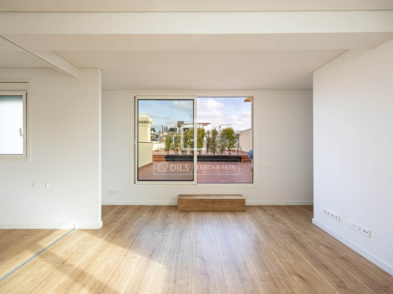 Penthauss Barcelona, Spānijā 1 istaba, 57 m2 Nr. 197638