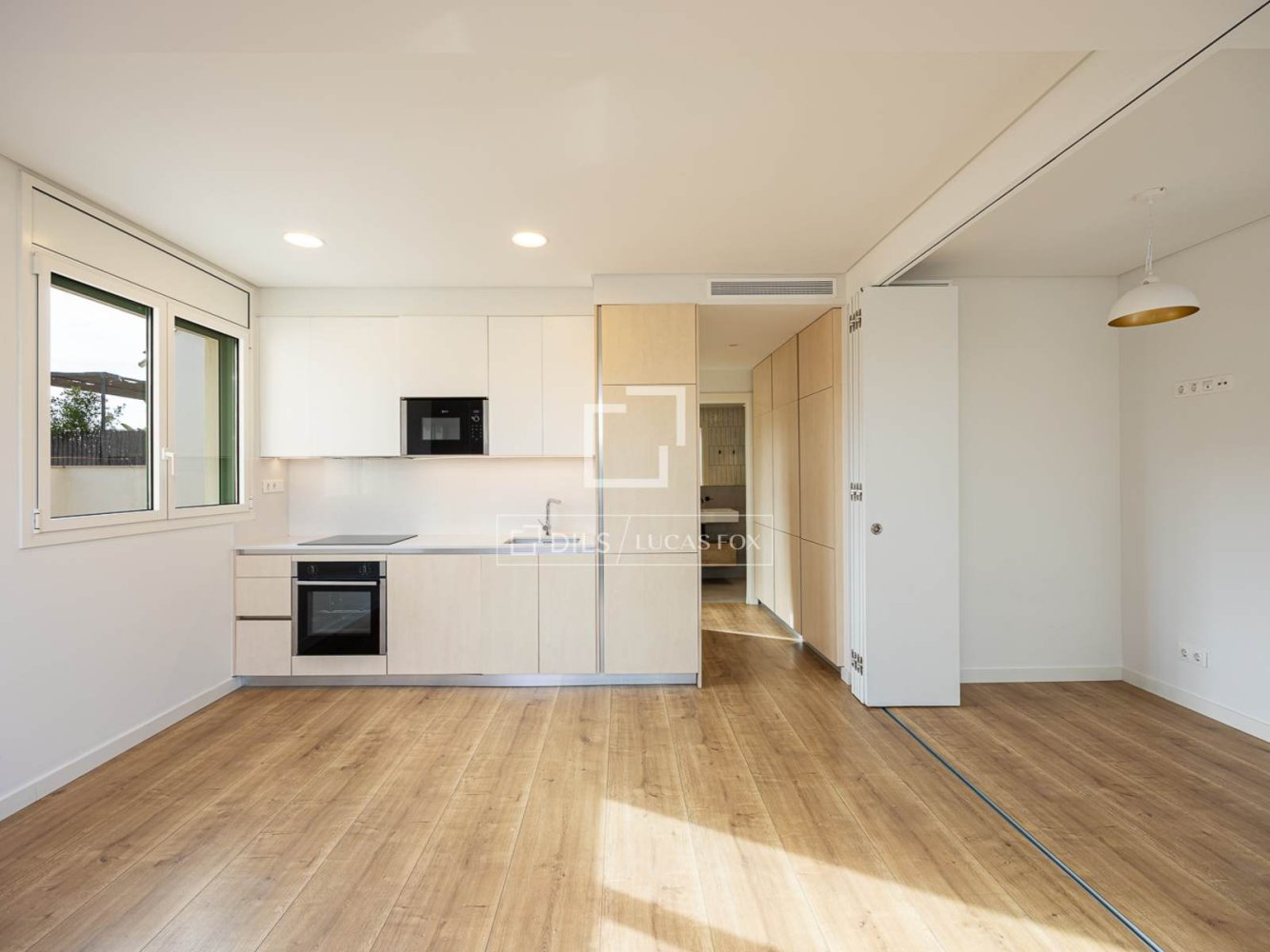 Penthauss Barcelona, Spānijā 1 istaba, 57 m2 Nr. 197638