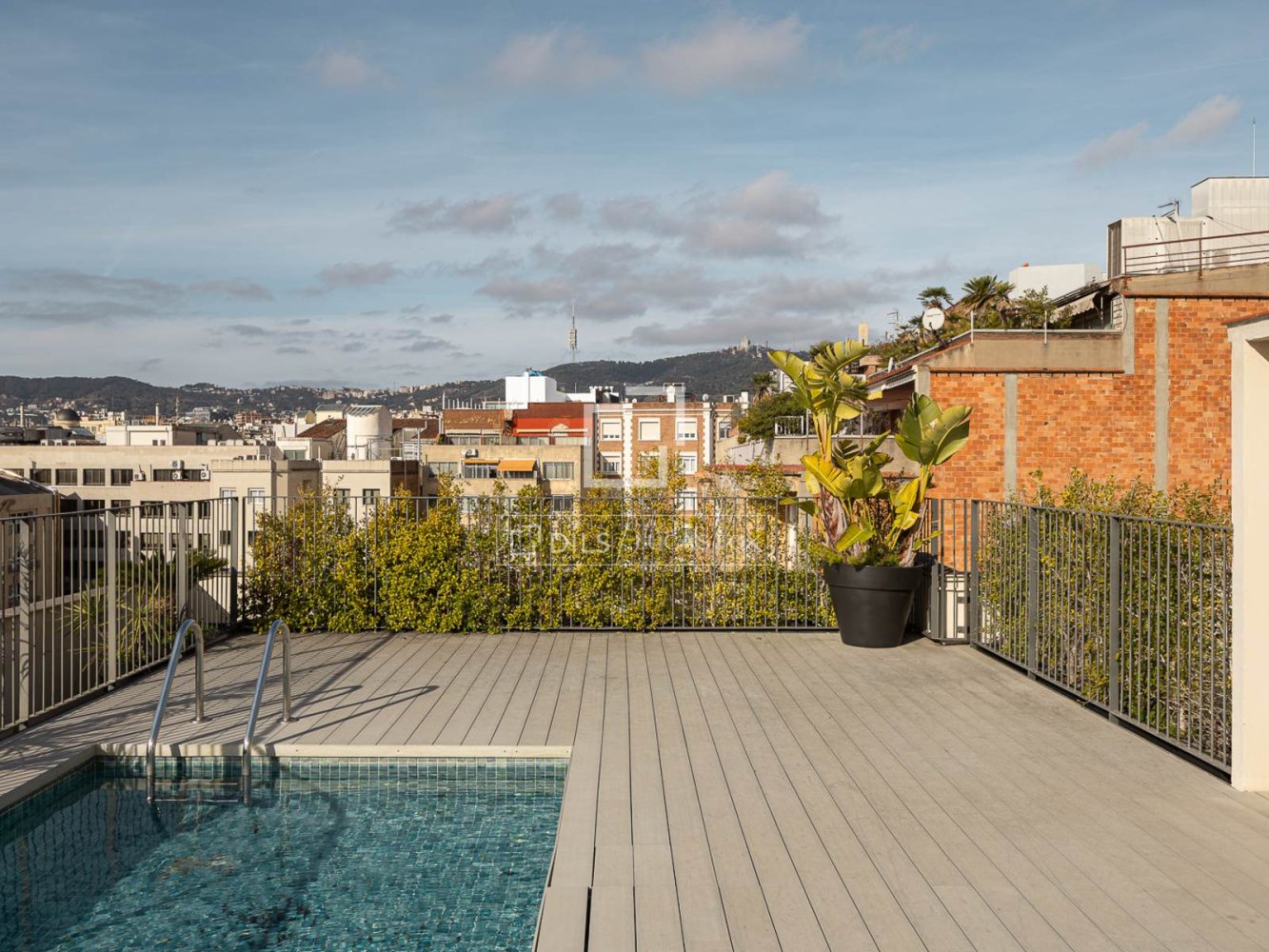 Penthauss Barcelona, Spānijā 1 istaba, 57 m2 Nr. 197638