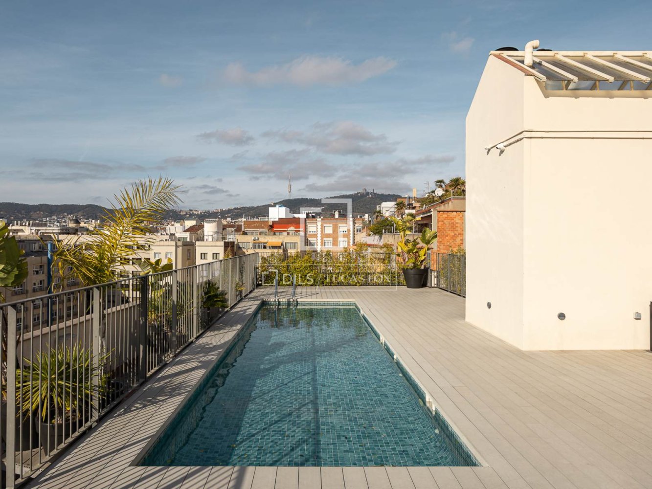 Penthauss Barcelona, Spānijā 1 istaba, 57 m2 Nr. 197638