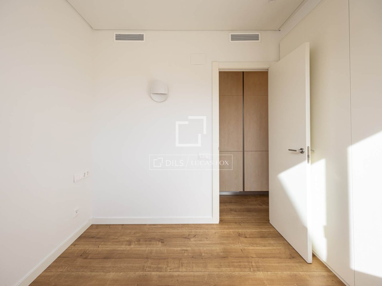 Penthauss Barcelona, Spānijā 1 istaba, 57 m2 Nr. 197638