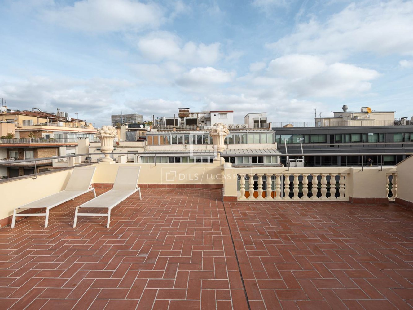 Penthauss Barcelona, Spānijā 1 istaba, 57 m2 Nr. 197638