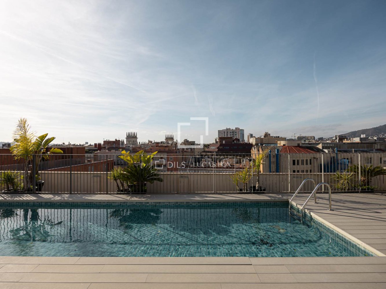 Penthauss Barcelona, Spānijā 1 istaba, 57 m2 Nr. 197638