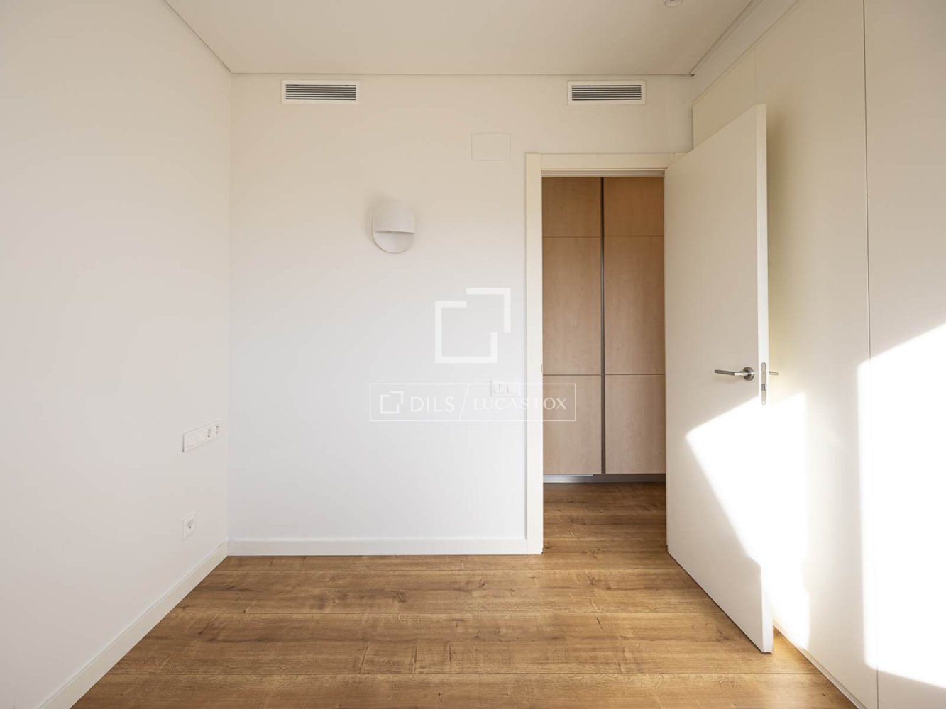Penthauss Barcelona, Spānijā 1 istaba, 57 m2 Nr. 197638