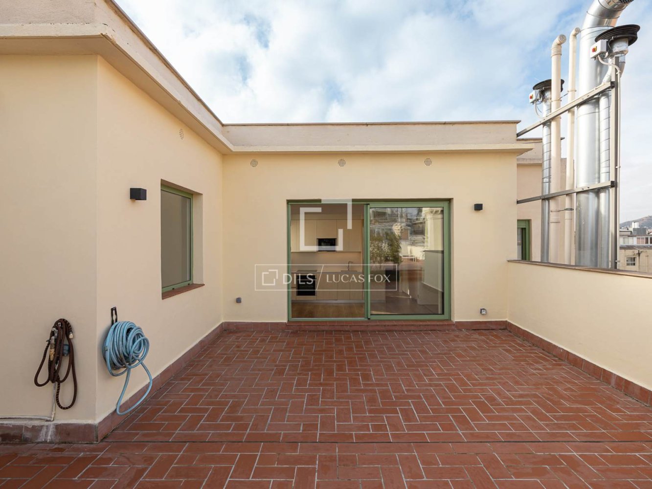 Penthauss Barcelona, Spānijā 1 istaba, 57 m2 Nr. 197638