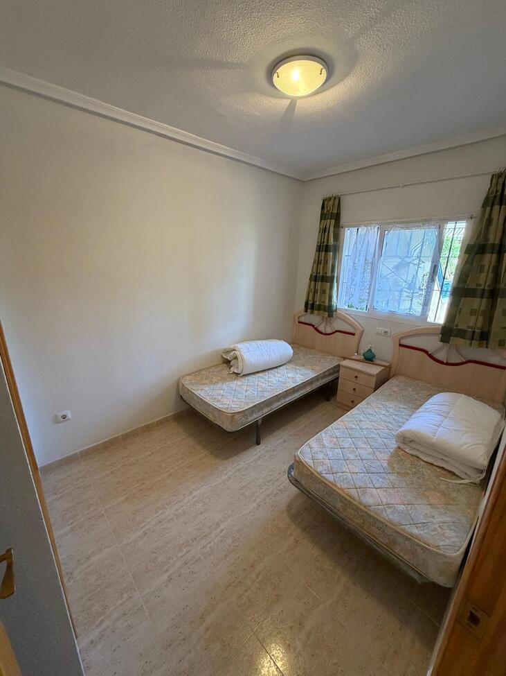 Bungalow in Gran Alacant, Alicante, Spain 2 bedrooms,  No. 198038