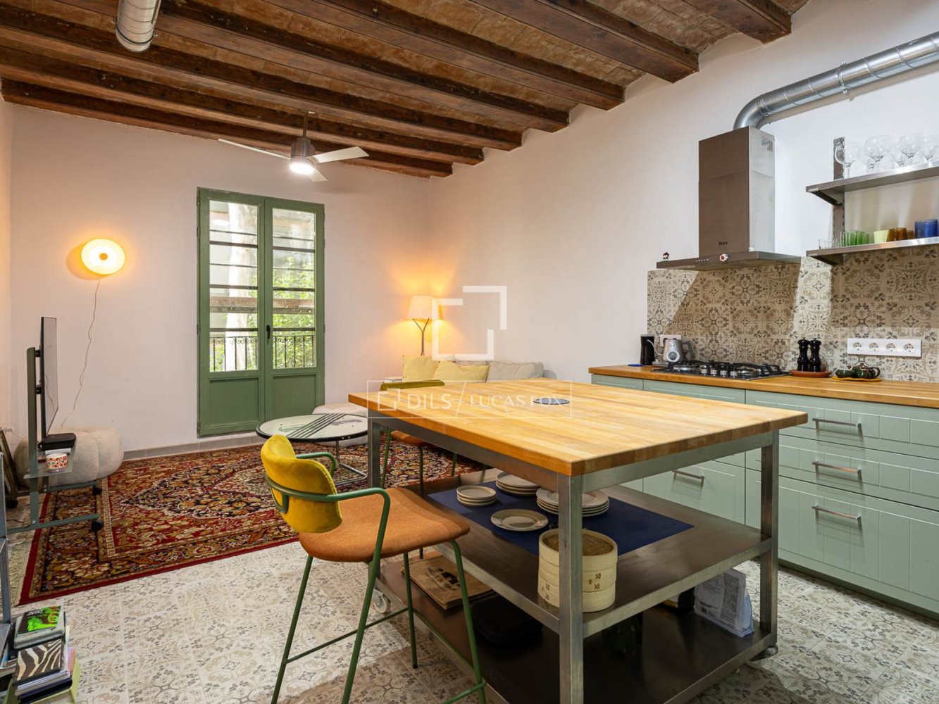 Apartamento en Barcelona, España 1 dormitorio, 56 m2 No. 198481