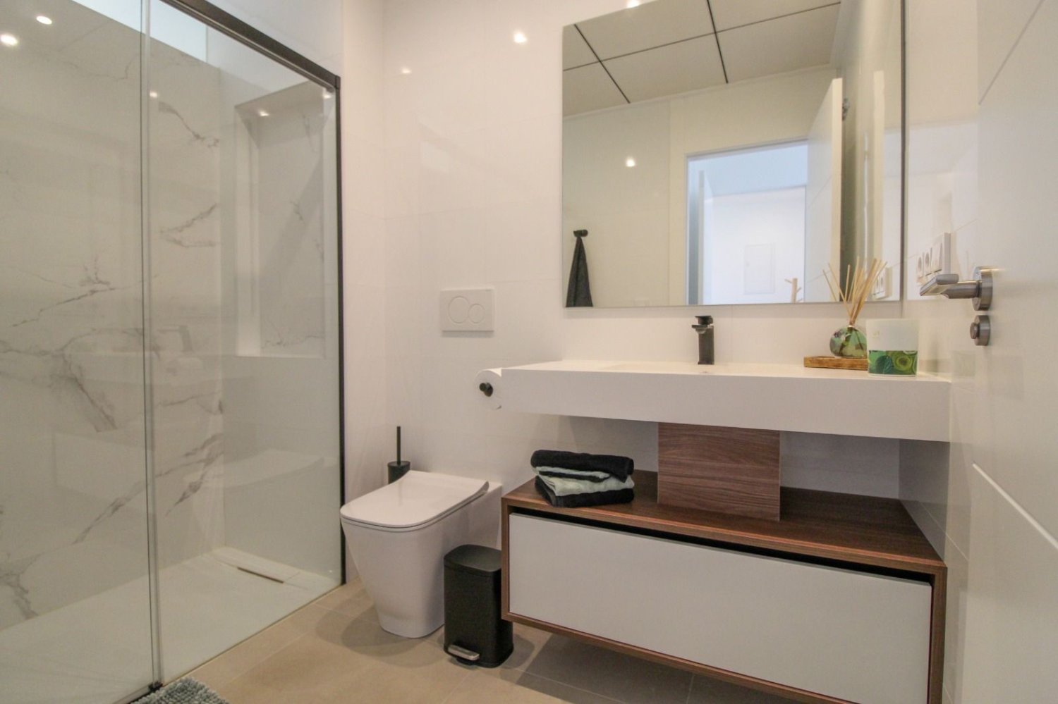 Huoneisto Alicante, Espanja 2 makuuhuonetta, 87 m2 No. 188990