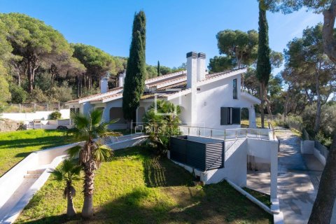 Villa in Cabrera de Mar, Barcelona, Spain 8 bedrooms, 832 sq.m. No. 200001