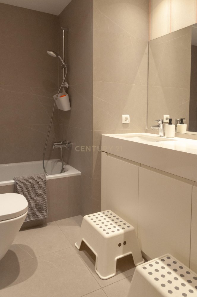 Wohnung in Barcelona, Spanien 4 Schlafzimmer, 118 m2 Nr. 199200