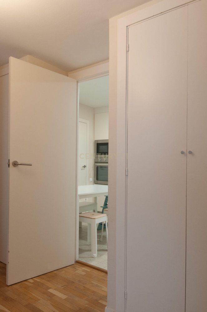 Wohnung in Barcelona, Spanien 4 Schlafzimmer, 118 m2 Nr. 199200