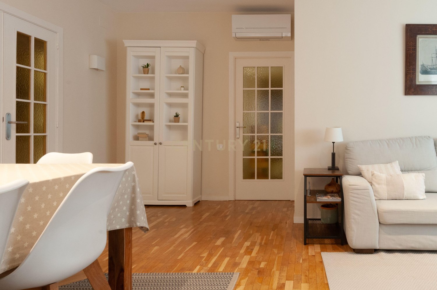 Wohnung in Barcelona, Spanien 4 Schlafzimmer, 118 m2 Nr. 199200