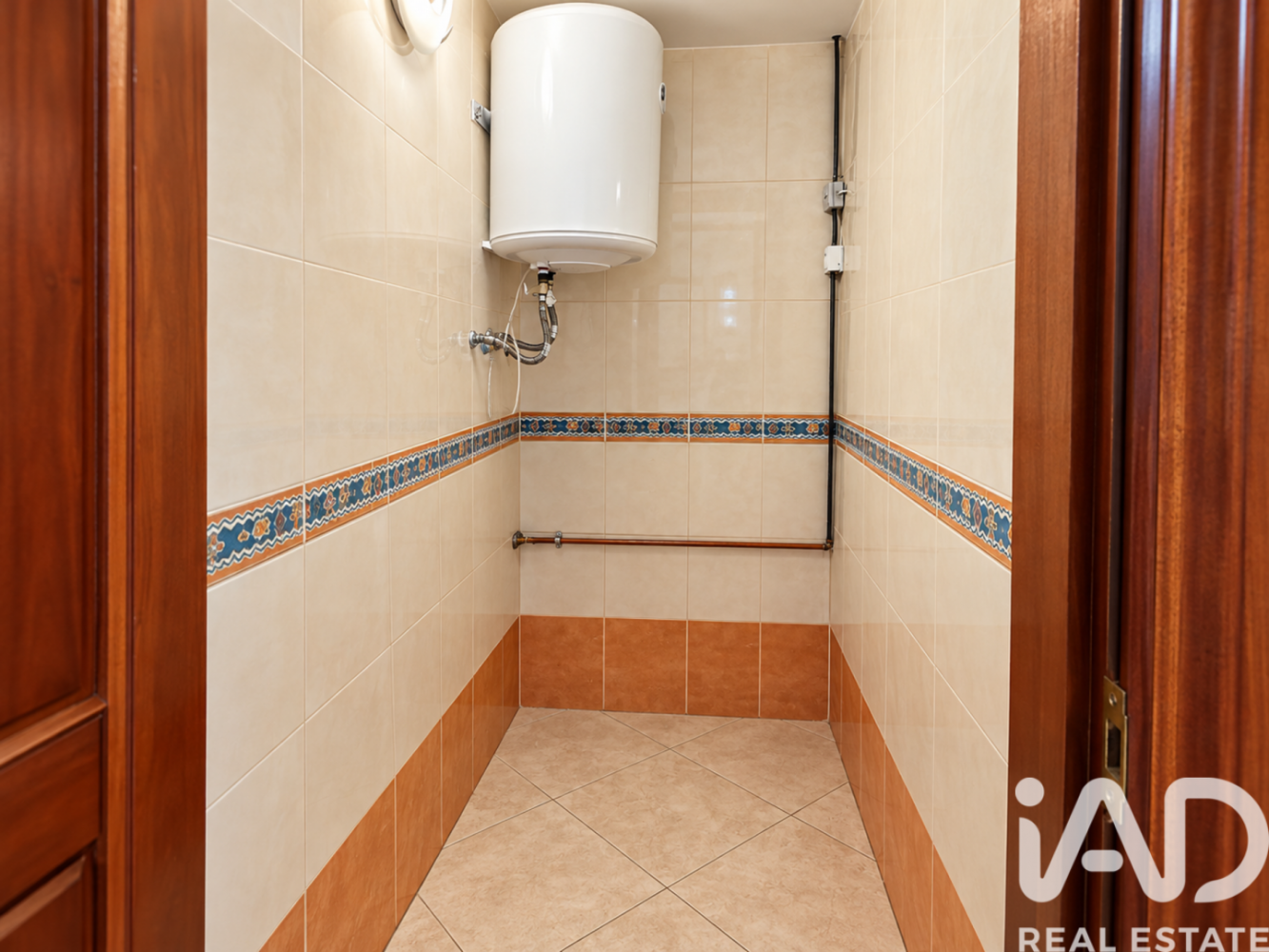 Commercial property in Mijas, Malaga, Spain 1 bedroom, 55 sq.m. No. 199552