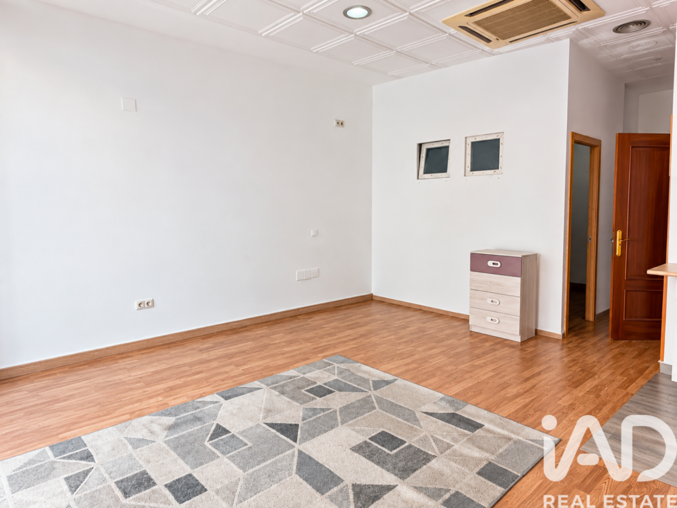 Commercial property in Mijas, Malaga, Spain 1 bedroom, 55 sq.m. No. 199552