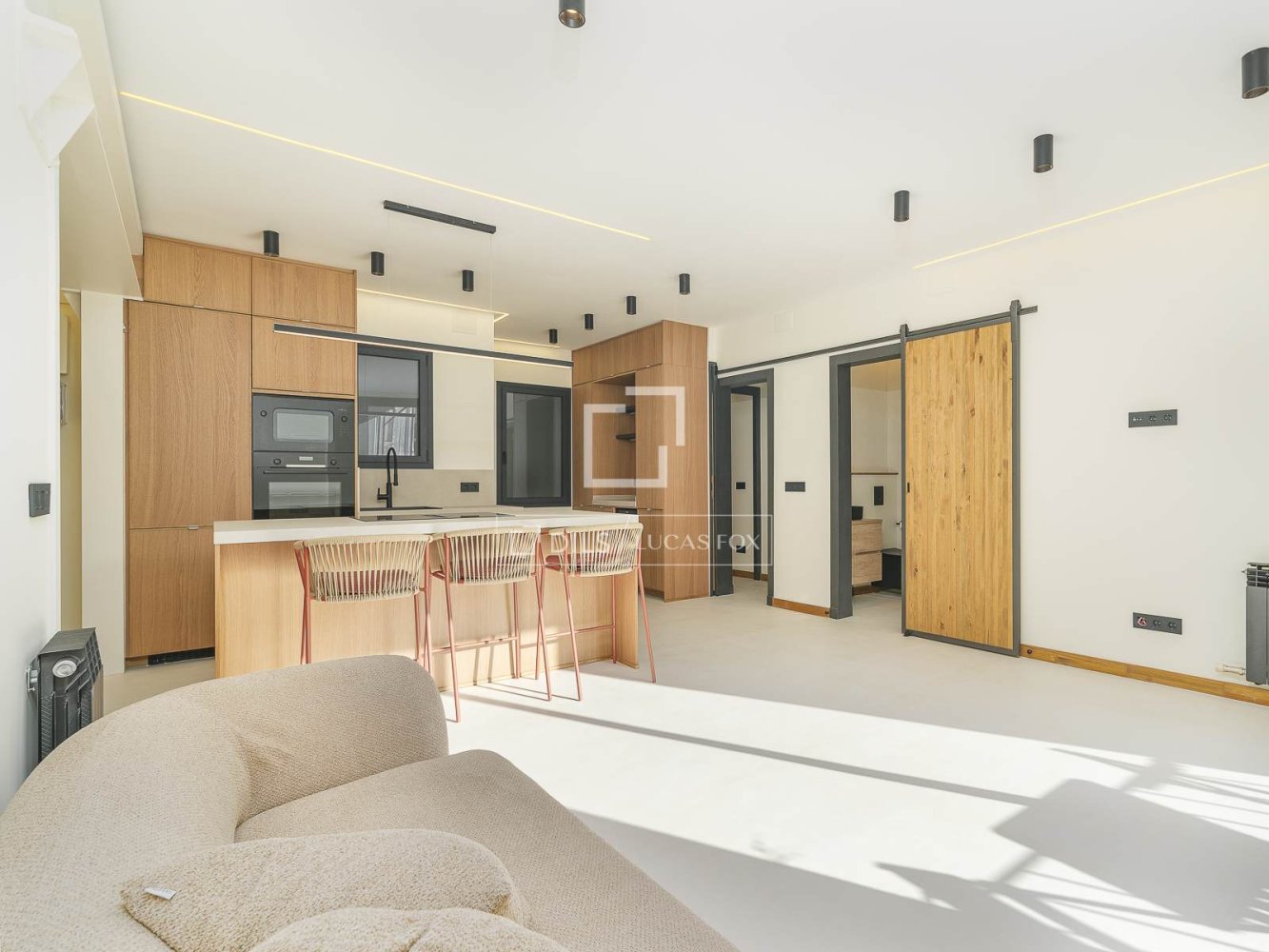 Apartment à Barcelona, Espagne 3 chambres, 79 m2 No. 199170