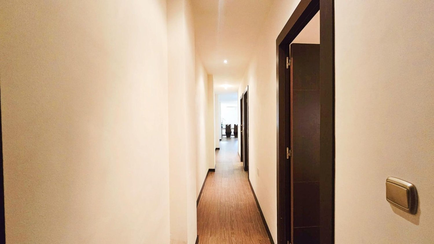 Apartamento en Torrevieja, Alicante, España 2 dormitorios, 100 m2 No. 198743