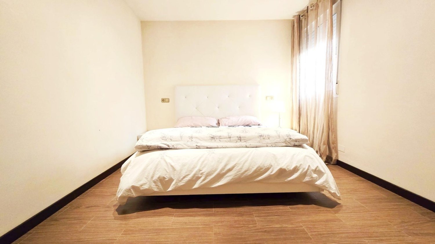 Apartamento en Torrevieja, Alicante, España 2 dormitorios, 100 m2 No. 198743