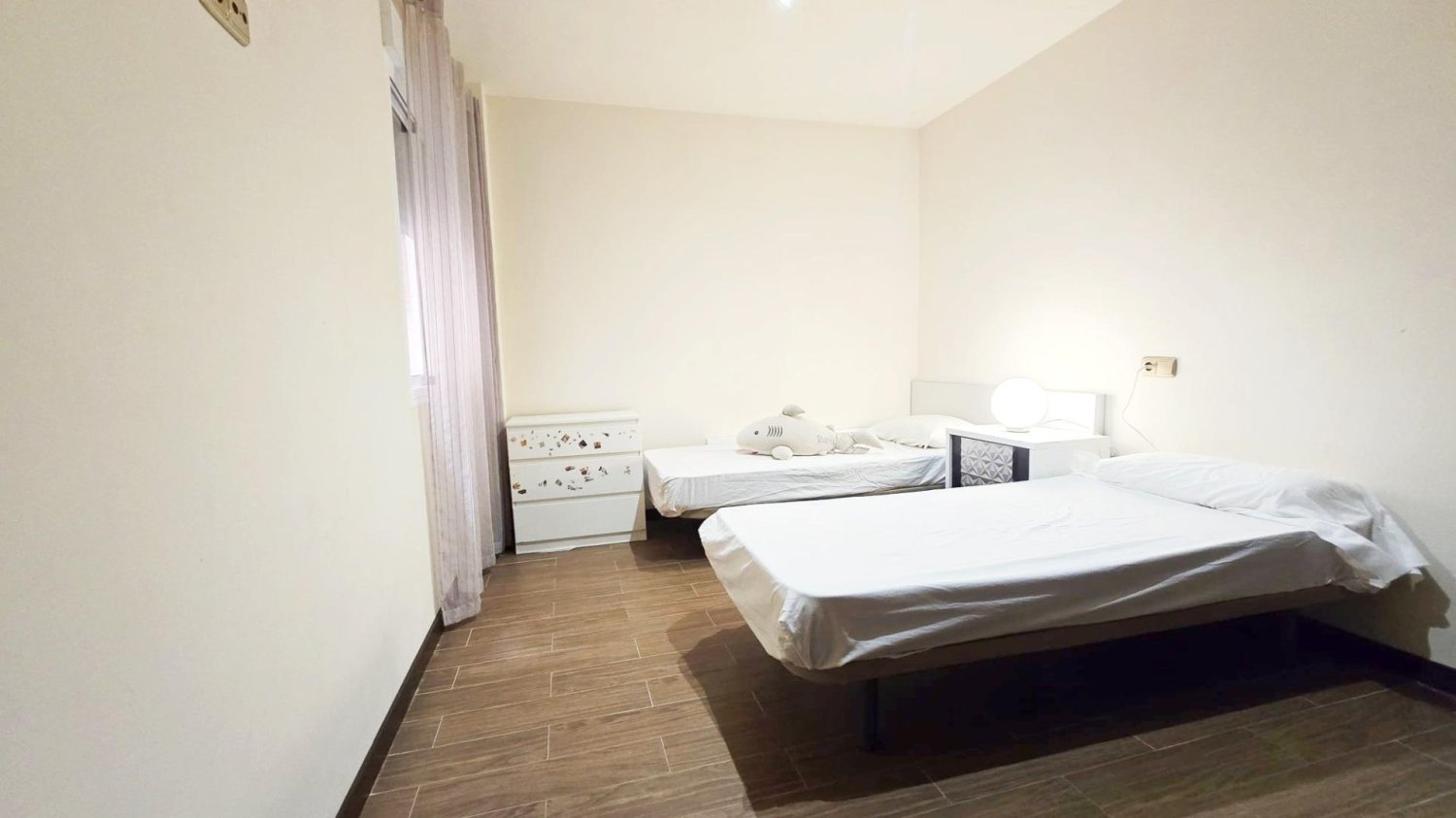 Apartamento en Torrevieja, Alicante, España 2 dormitorios, 100 m2 No. 198743