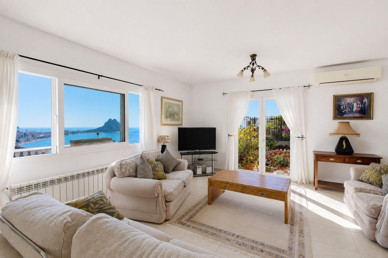 Villa in Calpe, Alicante, Spain 3 bedrooms, 172 sq.m. No. 197168