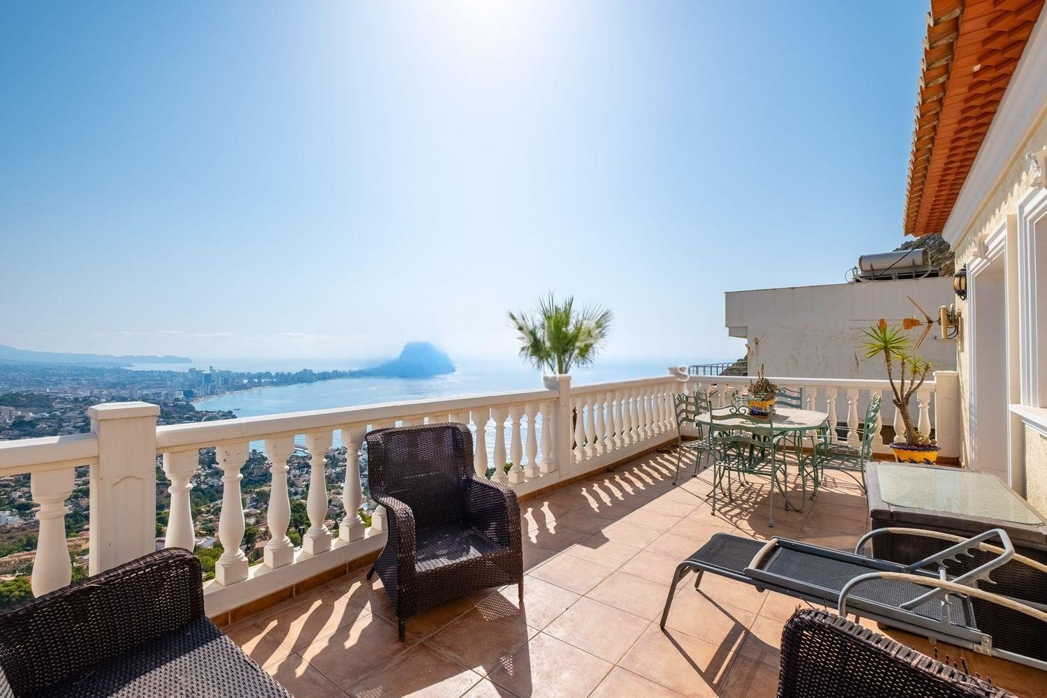 Villa in Calpe, Alicante, Spain 3 bedrooms, 172 sq.m. No. 197168