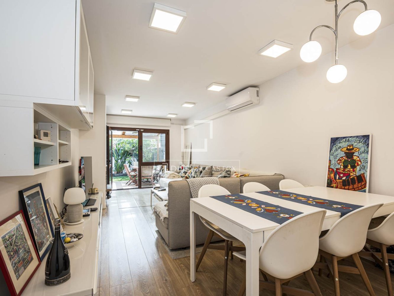Villa à Castelldefels, Barcelona, Espagne 4 chambres, 150 m2 No. 198484