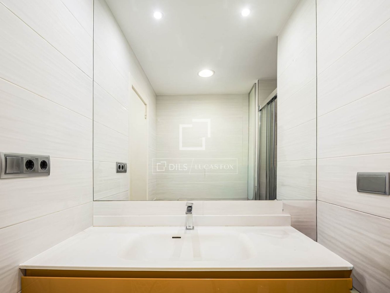Villa à Castelldefels, Barcelona, Espagne 4 chambres, 150 m2 No. 198484