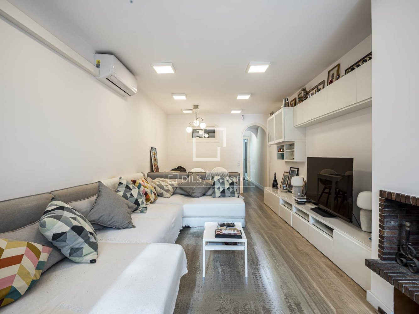 Villa à Castelldefels, Barcelona, Espagne 4 chambres, 150 m2 No. 198484