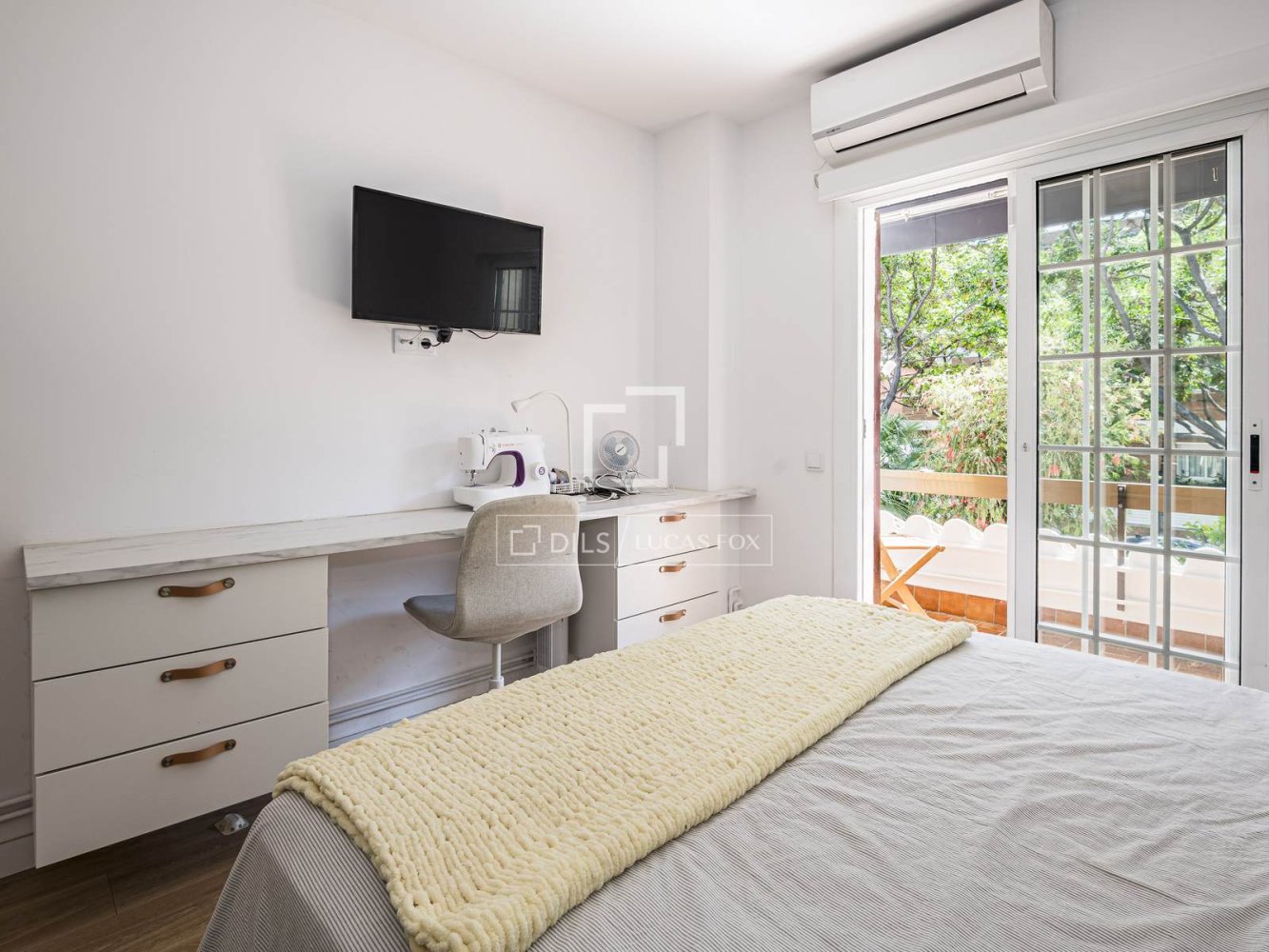 Villa à Castelldefels, Barcelona, Espagne 4 chambres, 150 m2 No. 198484