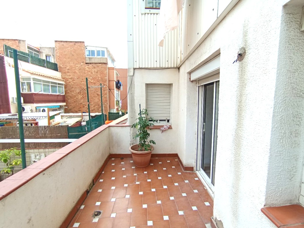 Appartamento a Santa Coloma de Gramenet, Barcelona, Spagna 3 camere da letto, 58 mq. N° 199209