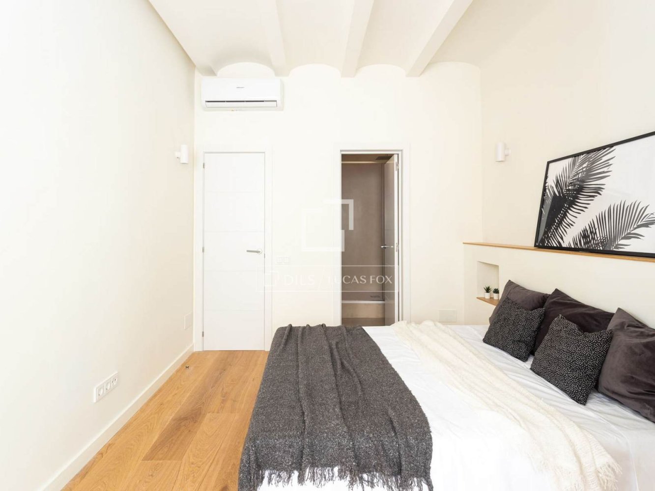Apartamento en Barcelona, España 2 dormitorios, 82 m2 No. 199997
