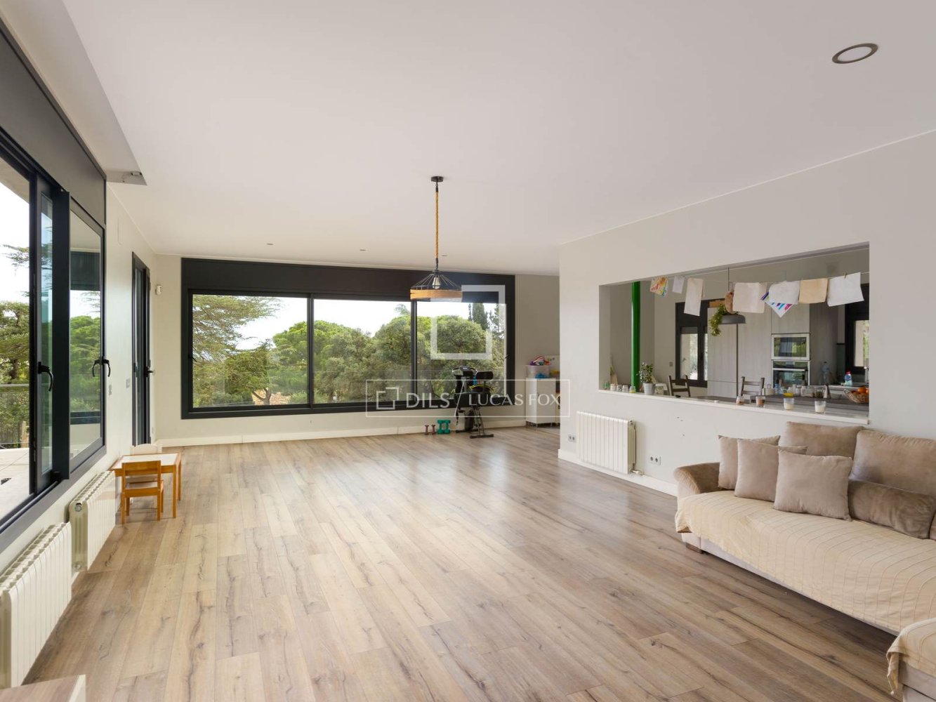 Villa à Premia De Dalt, Barcelona, Espagne 6 chambres, 572 m2 No. 199168