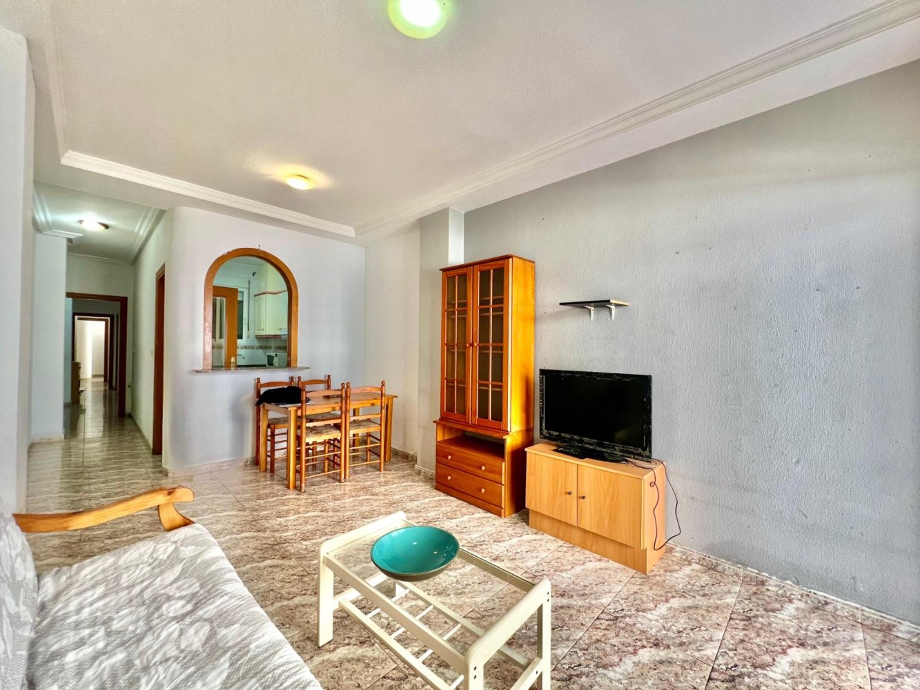Apartment in Torrevieja, Alicante, Spain 2 bedrooms, 85 sq.m. No. 196081