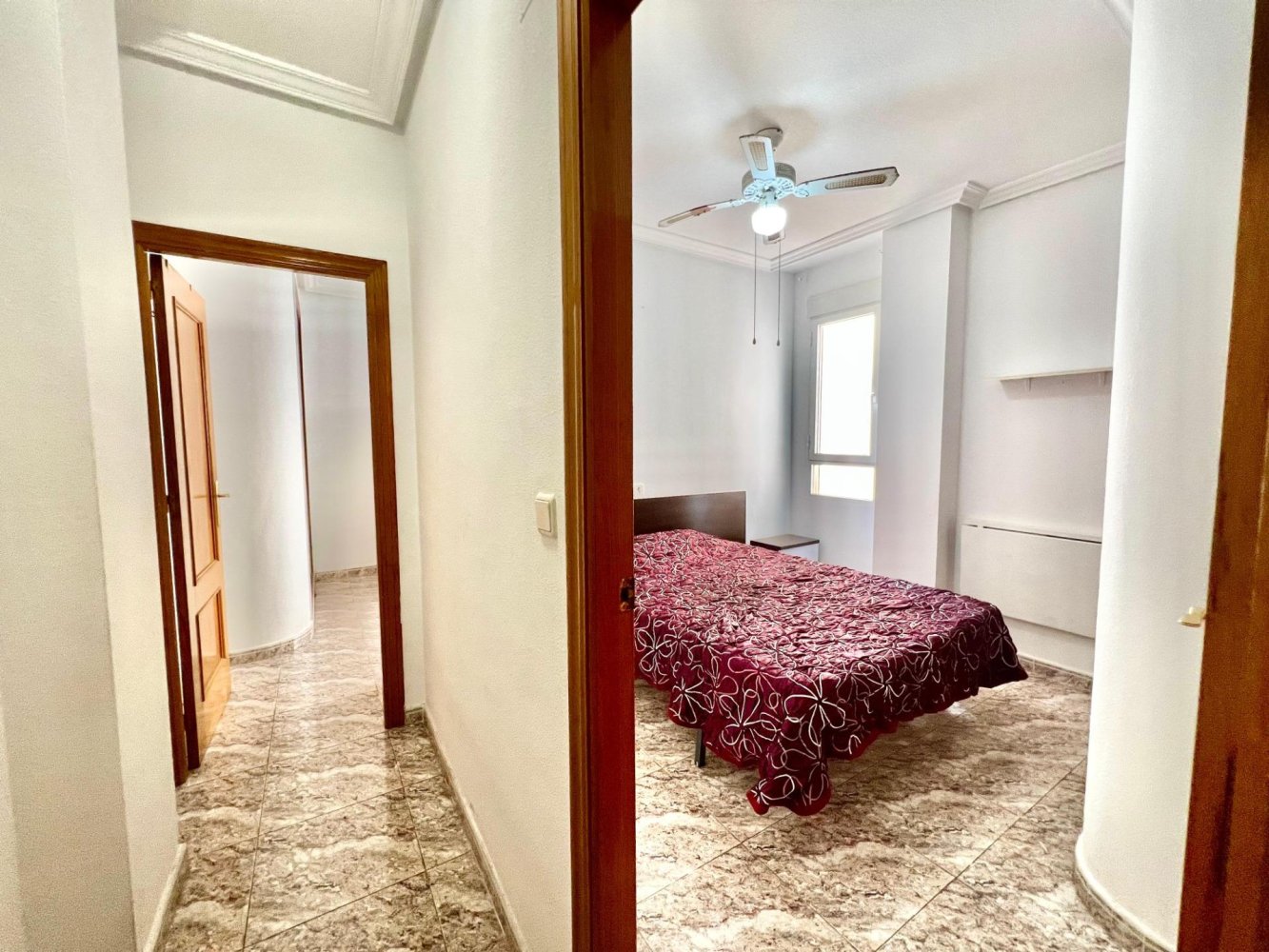 Apartment in Torrevieja, Alicante, Spain 2 bedrooms, 85 sq.m. No. 196081