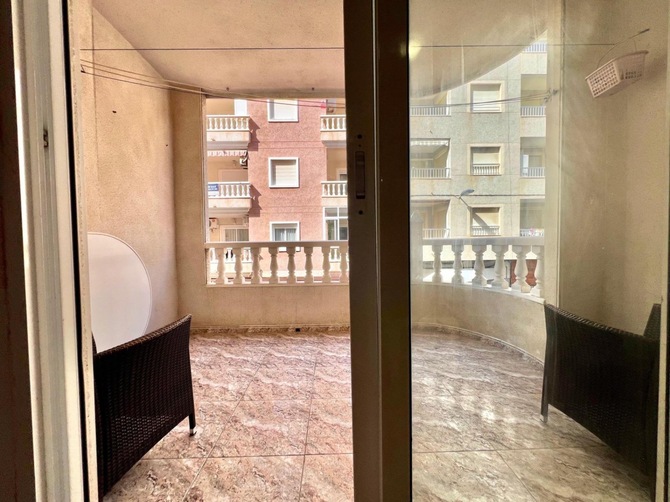 Apartment in Torrevieja, Alicante, Spain 2 bedrooms, 85 sq.m. No. 196081