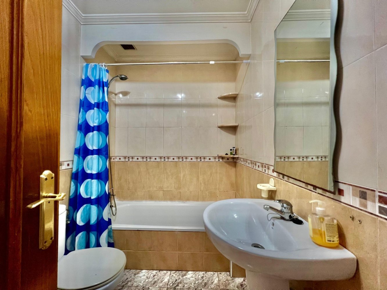 Apartment in Torrevieja, Alicante, Spain 2 bedrooms, 85 sq.m. No. 196081