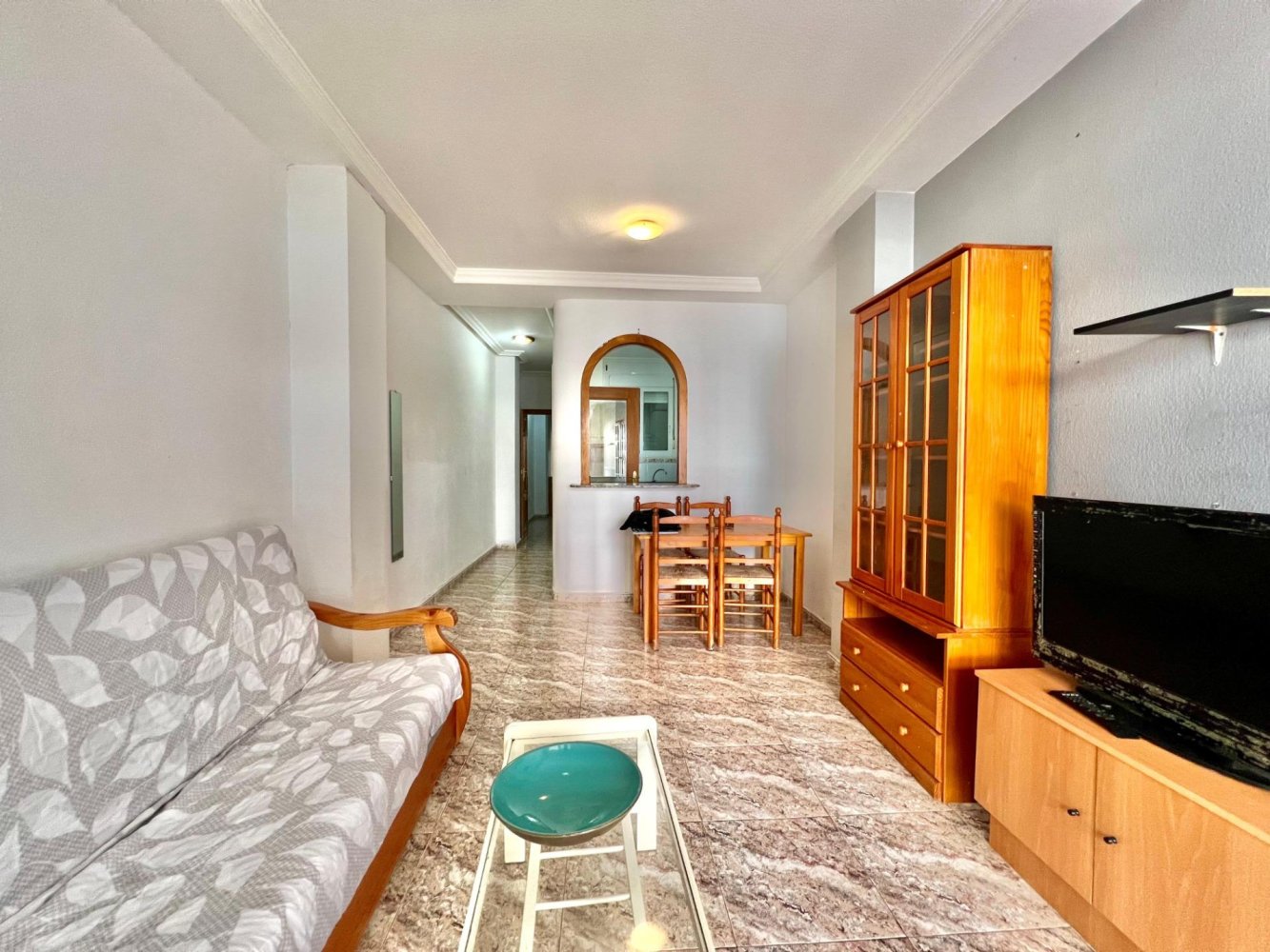 Apartment in Torrevieja, Alicante, Spain 2 bedrooms, 85 sq.m. No. 196081