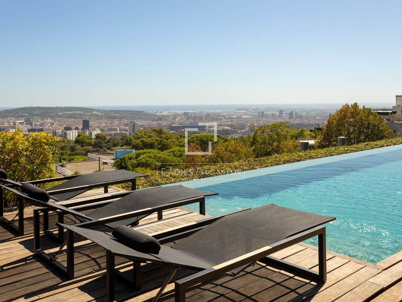 Villa à Barcelona, Espagne 6 chambres, 669 m2 No. 194310