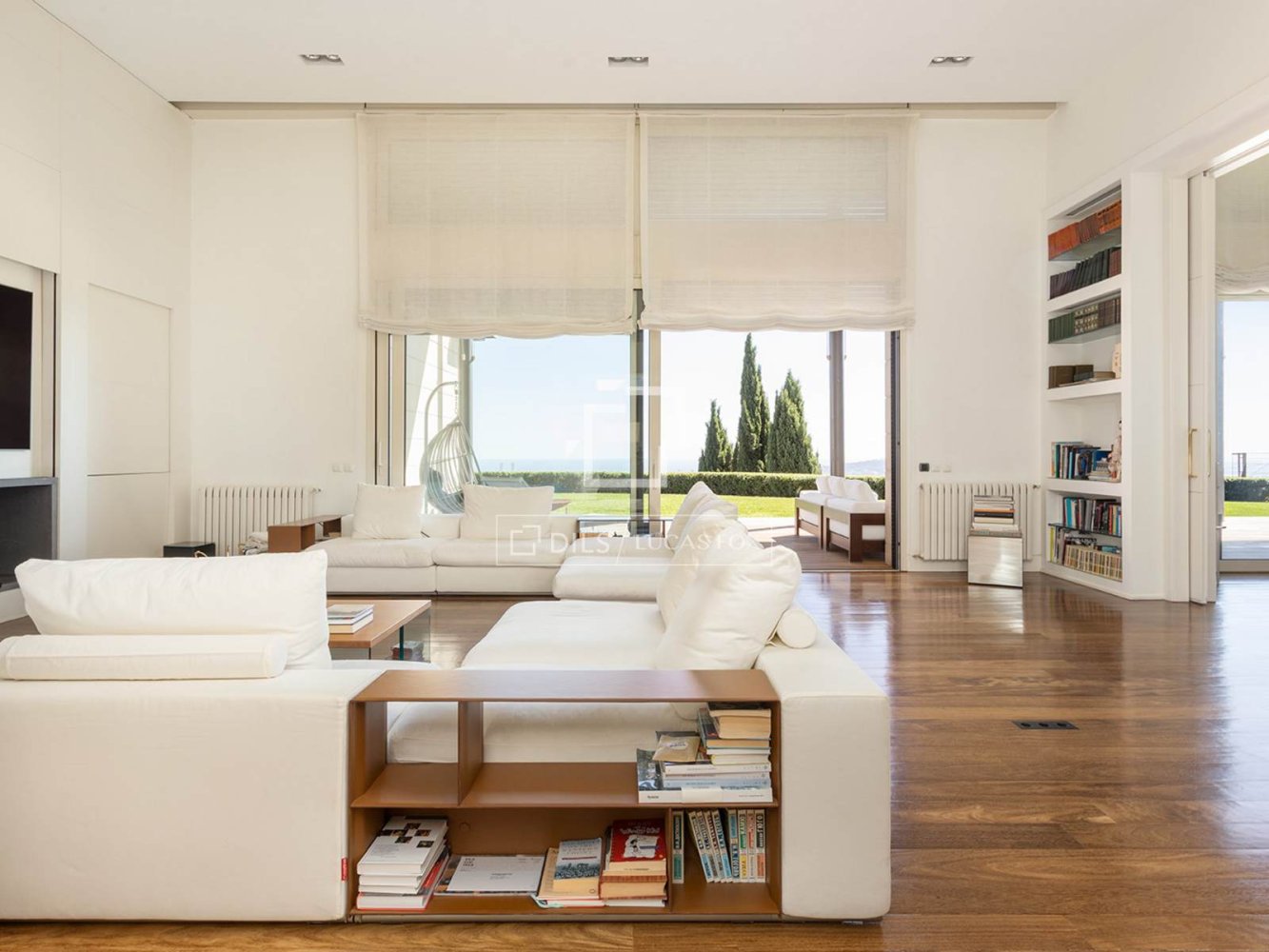 Villa à Barcelona, Espagne 6 chambres, 669 m2 No. 194310