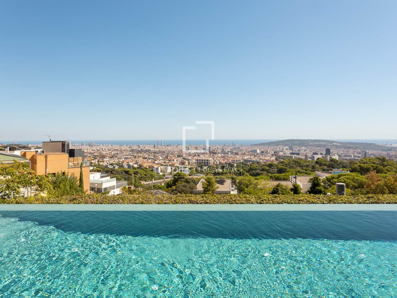 Villa à Barcelona, Espagne 6 chambres, 669 m2 No. 194310