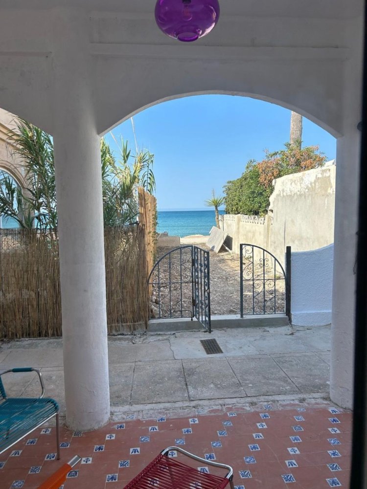 Villa a Denia, Alicante, Spagna 5 camere da letto, 146 mq. N° 198209