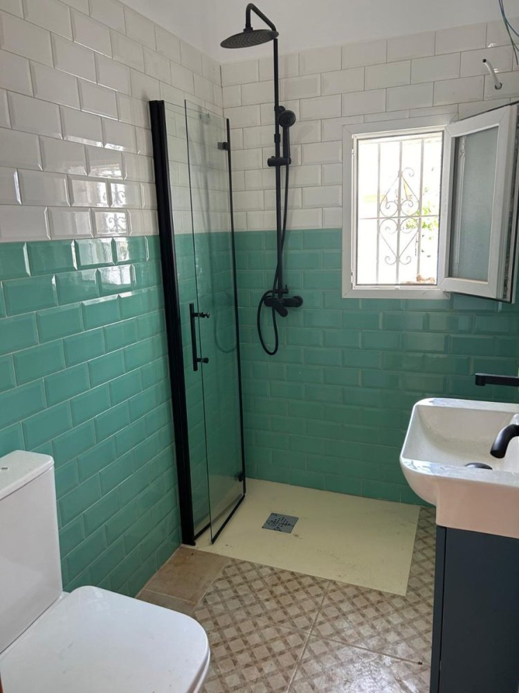 Villa a Denia, Alicante, Spagna 5 camere da letto, 146 mq. N° 198209