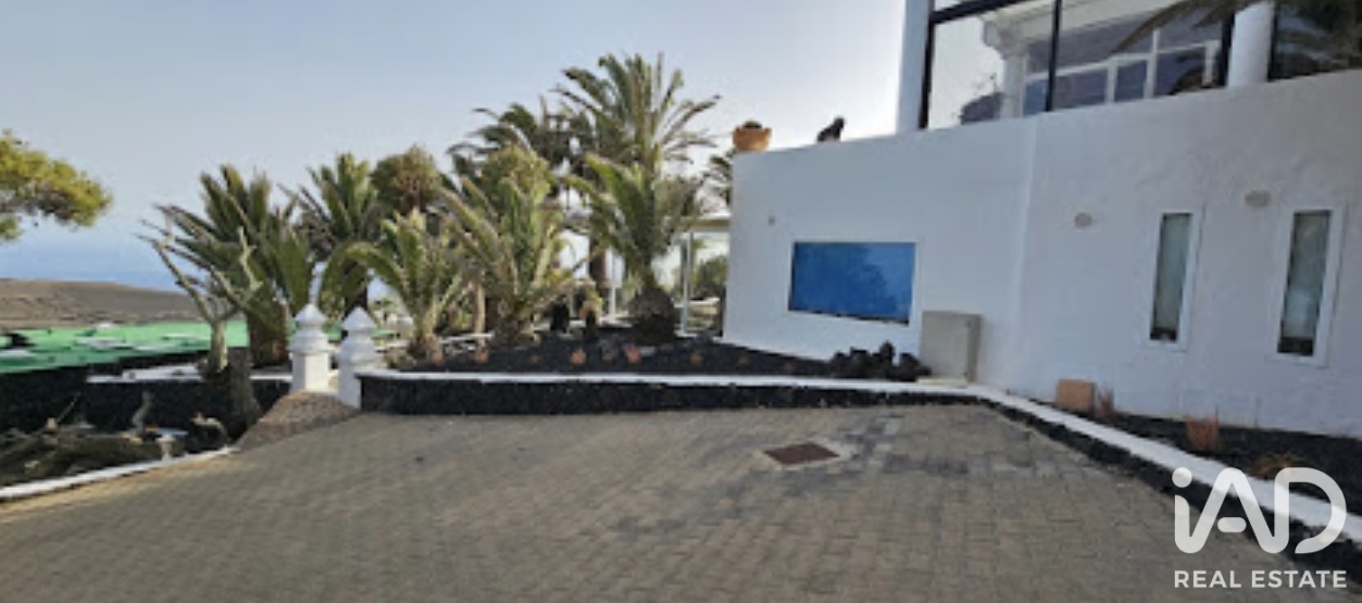 House in Tias, Lanzarote, Spain 9 bedrooms, 760 sq.m. No. 199581