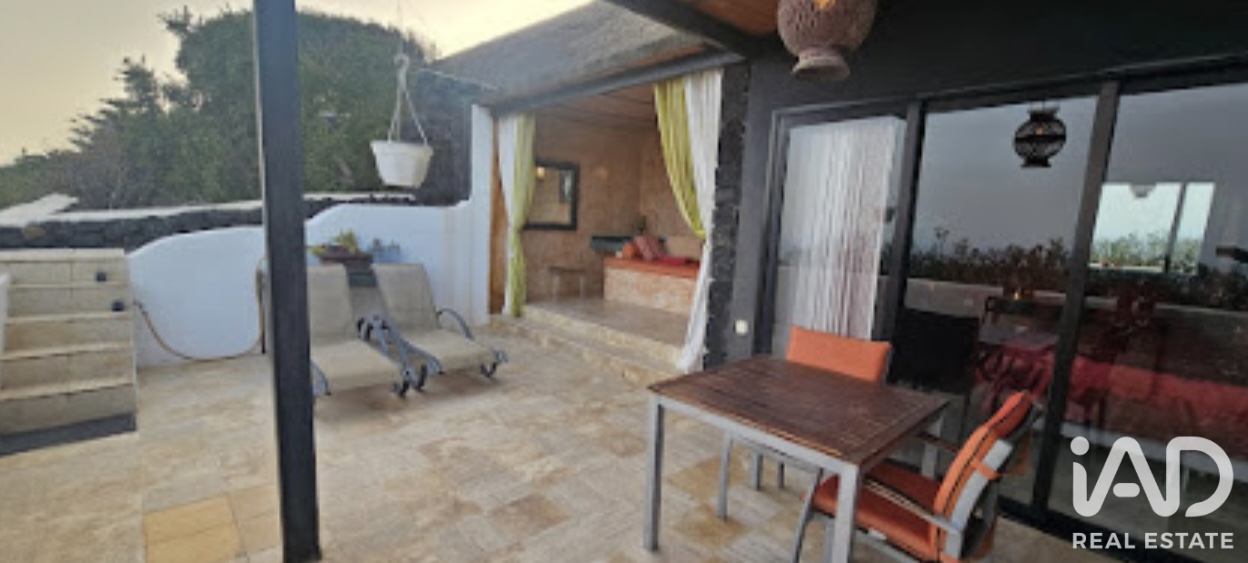 House in Tias, Lanzarote, Spain 9 bedrooms, 760 sq.m. No. 199581