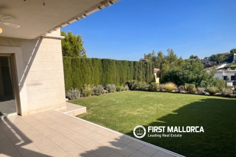 Villa en Cala Vinyes, Mallorca, España 4 dormitorios, 234 m2 No. 196132