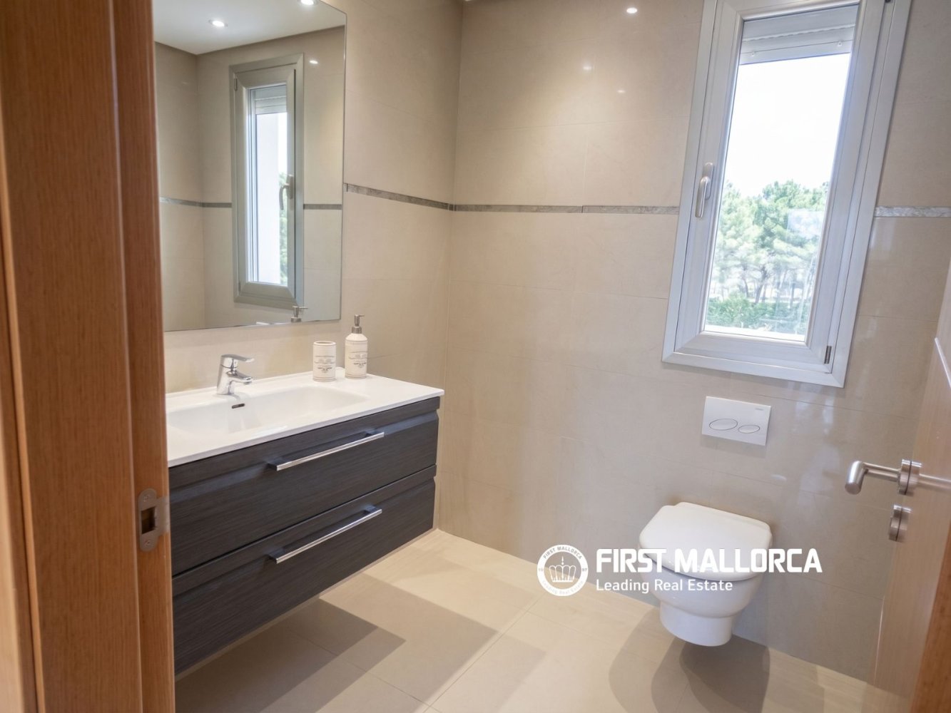 Villa en Cala Vinyes, Mallorca, España 4 dormitorios, 234 m2 No. 196132