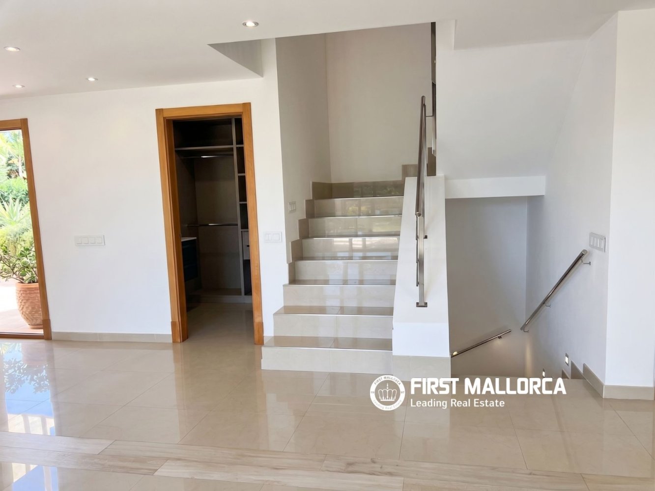 Villa en Cala Vinyes, Mallorca, España 4 dormitorios, 234 m2 No. 196132