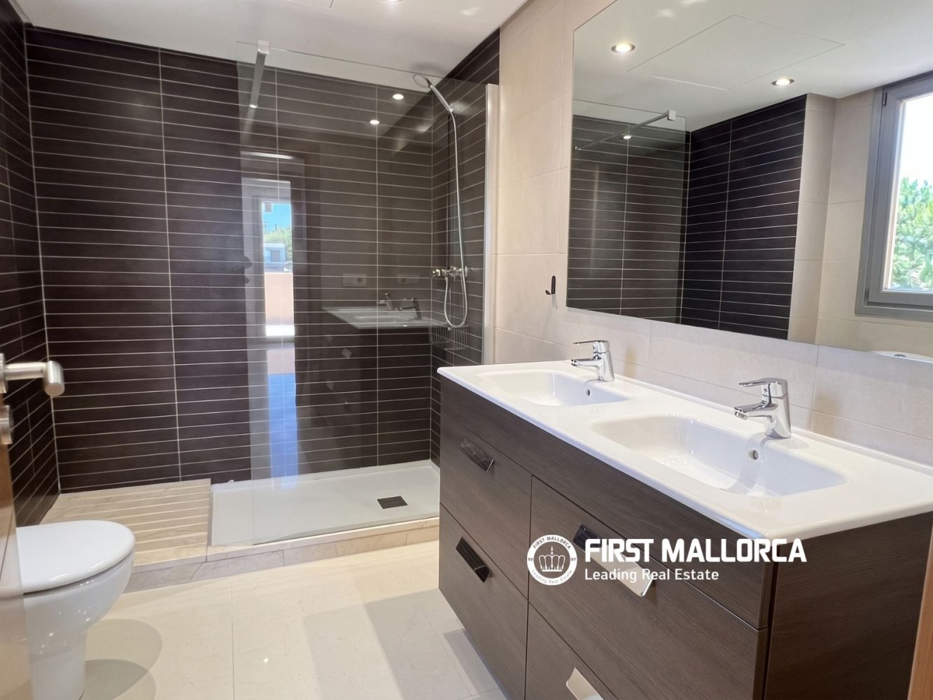 Villa en Cala Vinyes, Mallorca, España 4 dormitorios, 234 m2 No. 196132